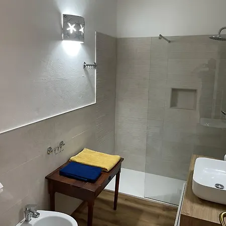 Paola San Teodoro Con Piscina Privata Villa