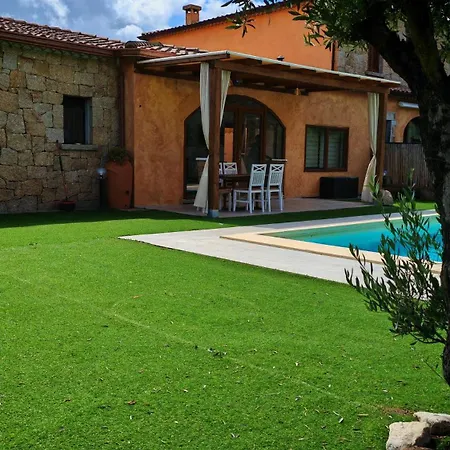 Paola San Teodoro Con Piscina Privata Villa Lu Lioni