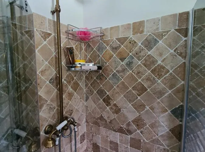 Paola San Teodoro Con Piscina Privata Villa