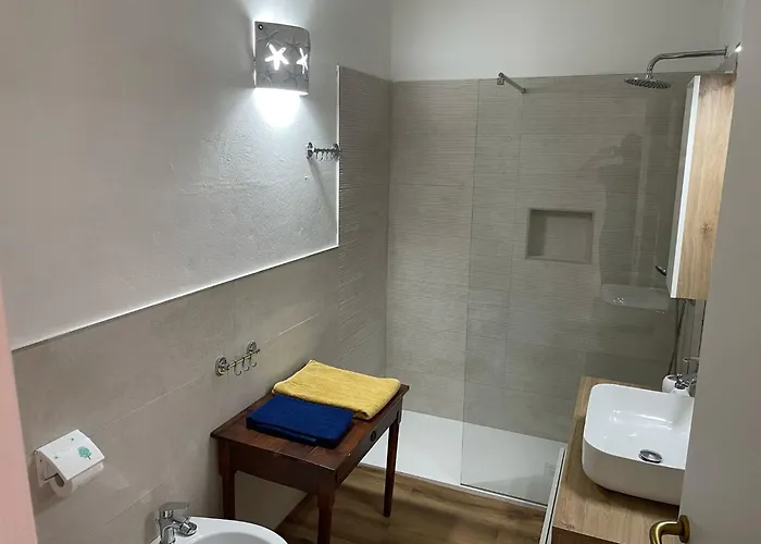 Paola San Teodoro Con Piscina Privata Villa